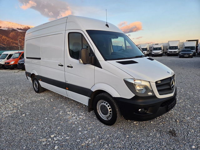 Mercedes-Benz Sprinter 319 CDI, Климатроник, Нави, Автомат, Ел врата - автомобили, коли, обяви за нови и употребявани 6