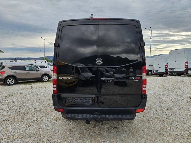 Mercedes-Benz Sprinter 319 4 x 4 - автомобили, коли, обяви за нови и употребявани 3