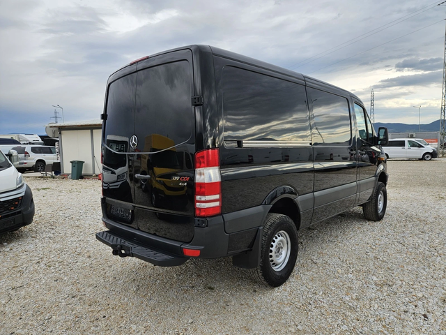 Mercedes-Benz Sprinter 319 4 x 4 - автомобили, коли, обяви за нови и употребявани 4