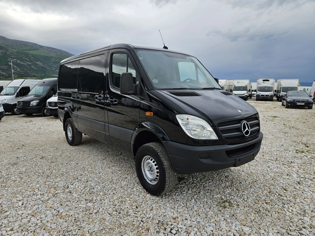 Mercedes-Benz Sprinter 319 4 x 4 - автомобили, коли, обяви за нови и употребявани 6