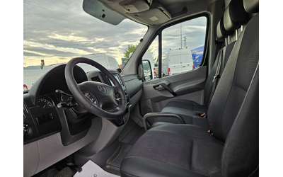 Mercedes-Benz Sprinter 319 4 x 4 - автомобили, коли, обяви за нови и употребявани 8