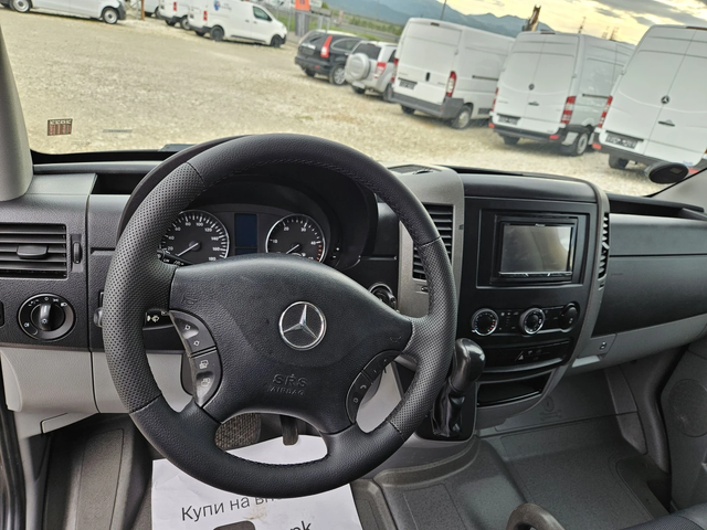 Mercedes-Benz Sprinter 319 4 x 4 - автомобили, коли, обяви за нови и употребявани 9