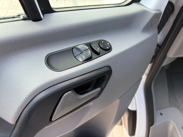 Mercedes-Benz Sprinter 313CDI 9-местен Клима Maxi + Рампа - автомобили, коли, обяви за нови и употребявани 10