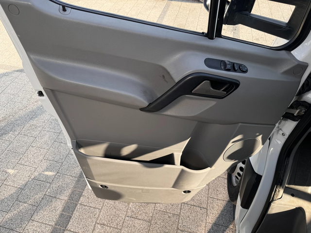 Mercedes-Benz Sprinter 513CDI до 3, 5т. 4, 28м. Клима + Падащ борд - автомобили, коли, обяви за нови и употребявани 13