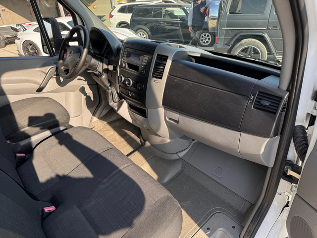 Mercedes-Benz Sprinter 513CDI до 3, 5т. 4, 28м. Клима + Падащ борд - автомобили, коли, обяви за нови и употребявани 8