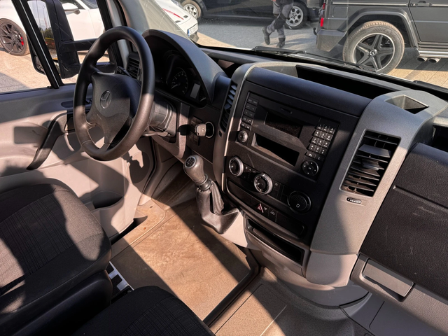 Mercedes-Benz Sprinter 513CDI до 3, 5т. 4, 28м. Клима + Падащ борд - автомобили, коли, обяви за нови и употребявани 9