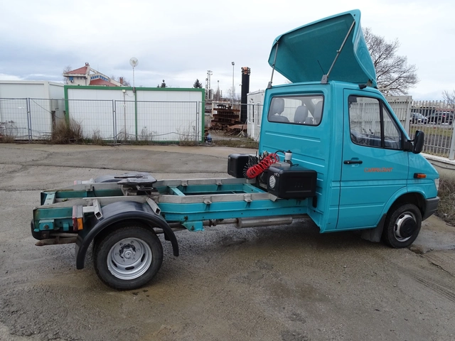 Mercedes-Benz Sprinter 412 ВЛЕКАЧ-* 3.5 т* 176000km - автомобили, коли, обяви за нови и употребявани 4