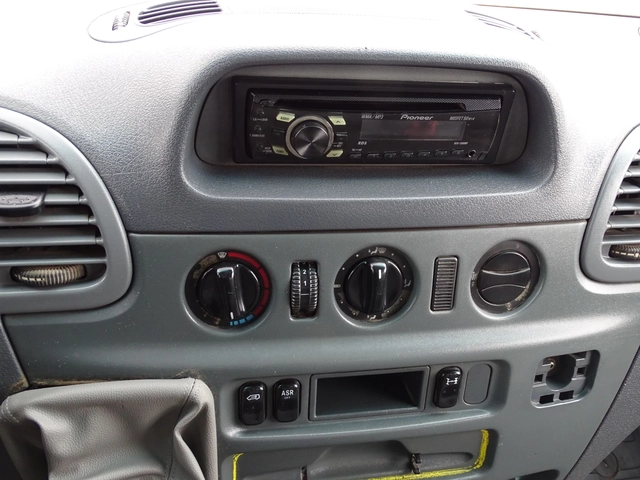 Mercedes-Benz Sprinter 413 * * * ШАСИ * * * 7 места* * * - автомобили, коли, обяви за нови и употребявани 13