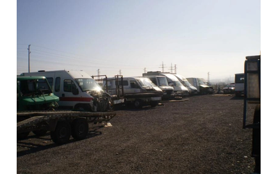 mercedes-benz-sprinter - 0