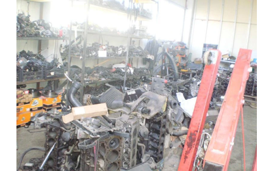 Mercedes-Benz Sprinter НА ЧАСТИ - автомобили, коли, обяви за нови и употребявани 12