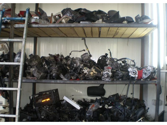 Mercedes-Benz Sprinter НА ЧАСТИ - автомобили, коли, обяви за нови и употребявани 14