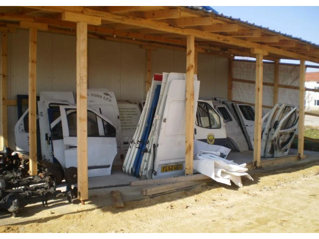 Mercedes-Benz Sprinter НА ЧАСТИ - автомобили, коли, обяви за нови и употребявани 7