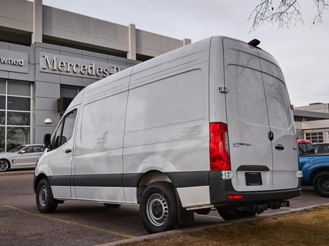 Mercedes-Benz Sprinter Cargo Van 2500 Standard Roof Diesel - автомобили, коли, обяви за нови и употребявани 2