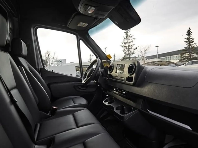 Mercedes-Benz Sprinter Cargo Van 2500 Standard Roof Diesel - автомобили, коли, обяви за нови и употребявани 7
