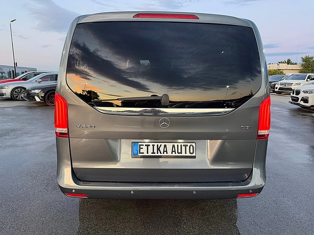 Mercedes-Benz V 220 ПРОДАДЕНА !!! - автомобили, коли, обяви за нови и употребявани 5