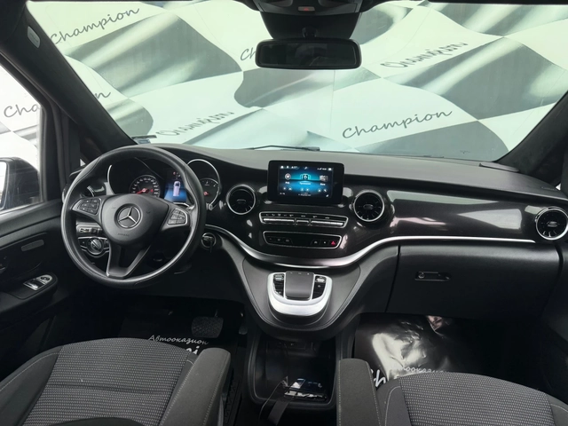 Mercedes-Benz V 220 Майбах пакет - автомобили, коли, обяви за нови и употребявани 9