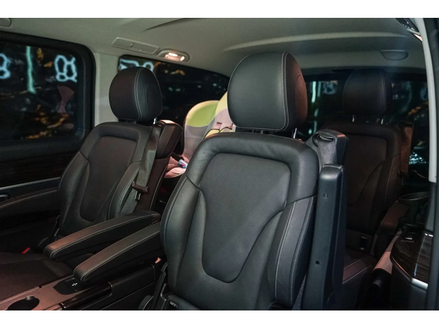 Mercedes-Benz V 300 D 7+ 1 LONG FULL AMG LINE BURMEISTER ЛИЗИНГ 100% - автомобили, коли, обяви за нови и употребявани 13