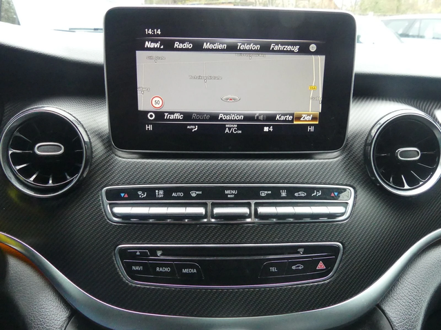 Mercedes-Benz V 300d 4Matic AMG L - автомобили, коли, обяви за нови и употребявани 3