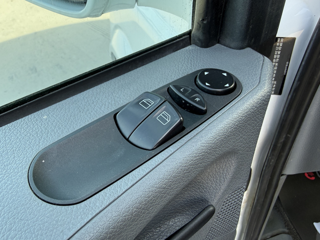 Mercedes-Benz Viano 2.2CDi* 2009г.* Топ Състояние* Товарен* Регистриран* - автомобили, коли, обяви за нови и употребявани 7