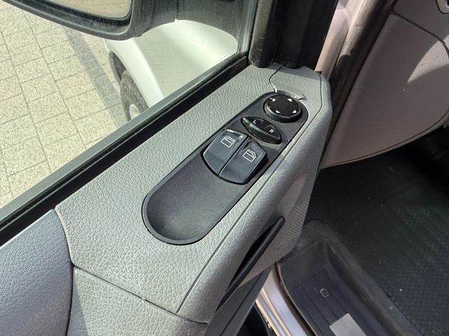 Mercedes-Benz Vito 120CDI 3.0 V6 Long Товаропътнически 5-местен - автомобили, коли, обяви за нови и употребявани 12