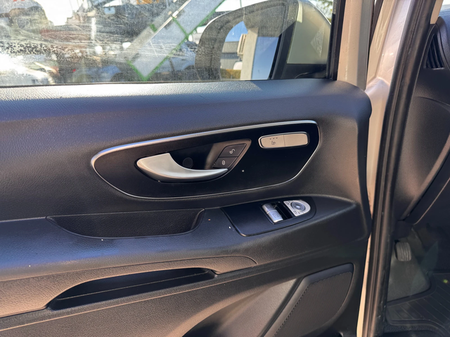 Mercedes-Benz Vito 114CDI 6-местен Товаропътнически  Клима - автомобили, коли, обяви за нови и употребявани 10