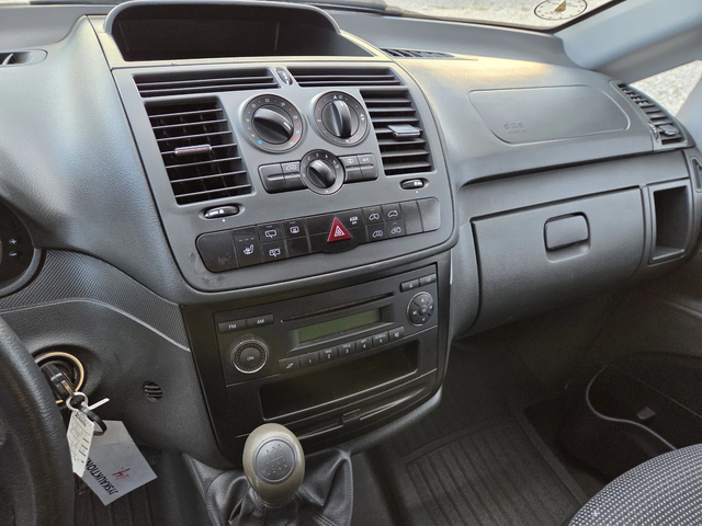 Mercedes-Benz Vito 113 CDI, Макси, Климатик, Две странични врати - автомобили, коли, обяви за нови и употребявани 11