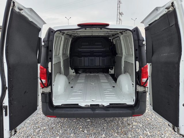 Mercedes-Benz Vito 114 CDI, Автоматик, Клима, Нави - автомобили, коли, обяви за нови и употребявани 12