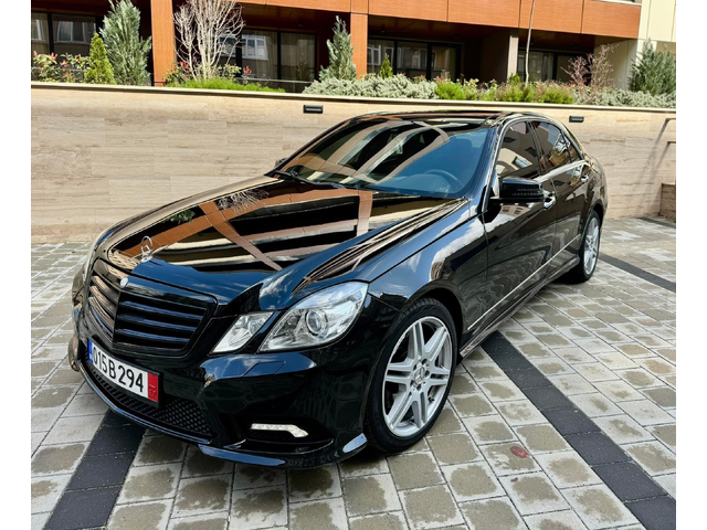 Mercedes-Benz W100 4Matic/ - автомобили, коли, обяви за нови и употребявани 0