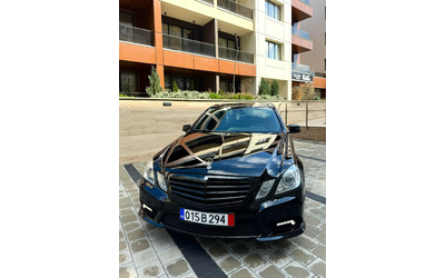 mercedes-benz-w100-4matic - 1