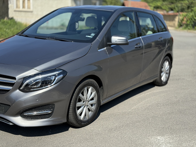 Mercedes-Benz W100 d - автомобили, коли, обяви за нови и употребявани 3