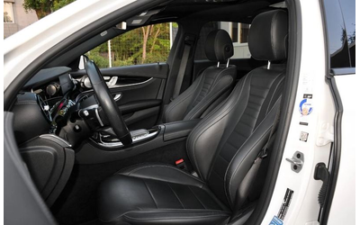 mercedes-benz-w100-e400d-4matic-amg-paket - 4