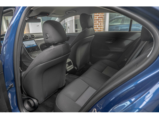 Mercedes C180 Dynamic Select/MBUX/Thermatic/Подгрев/Lane Assist - автомобили, коли, обяви за нови и употребявани 8