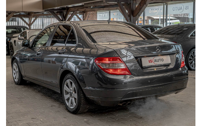 Mercedes C200 5G-Tronic/Xenon/Bluetooth/Tempomat/Климатроник - автомобили, коли, обяви за нови и употребявани 4