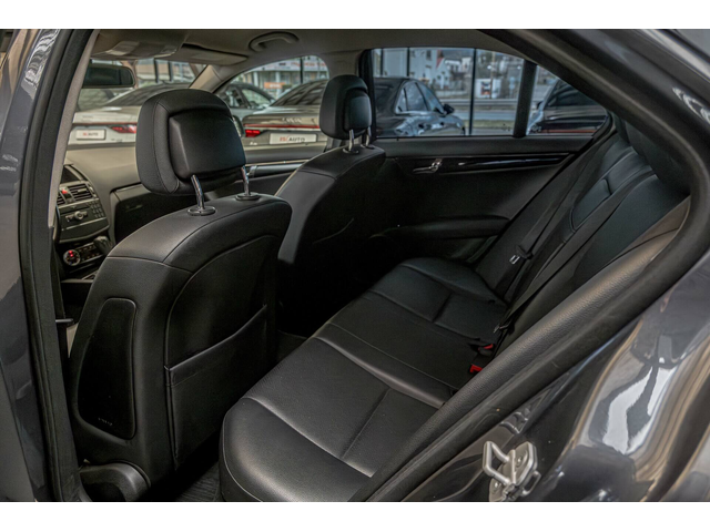 Mercedes C200 5G-Tronic/Xenon/Bluetooth/Tempomat/Климатроник - автомобили, коли, обяви за нови и употребявани 7