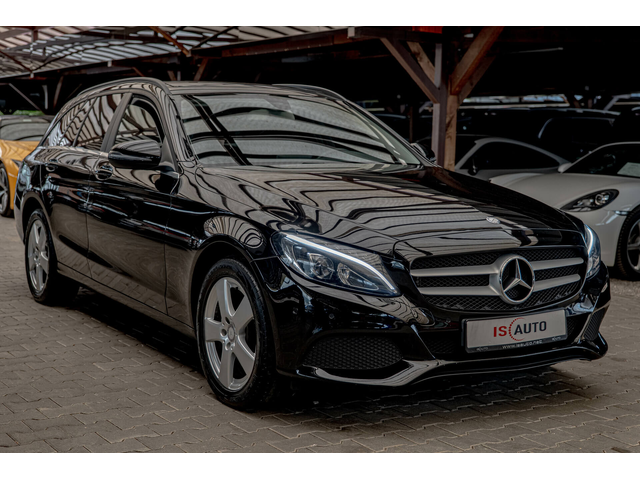 Mercedes C220 4MATIC/Панорама/Подгрев/Collision Prevention Assist - автомобили, коли, обяви за нови и употребявани 1