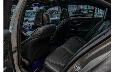 Mercedes C400 e/AMG Line/4Matic/Ambient/Камера/MBUX/Панорама - автомобили, коли, обяви за нови и употребявани 8
