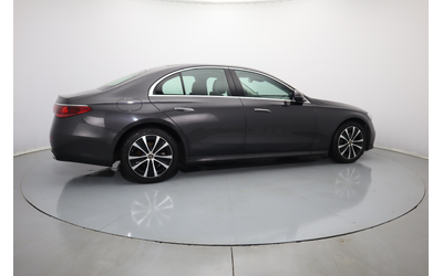 Mercedes E 200 - автомобили, коли, обяви за нови и употребявани 11