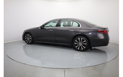 Mercedes E 200 - автомобили, коли, обяви за нови и употребявани 26