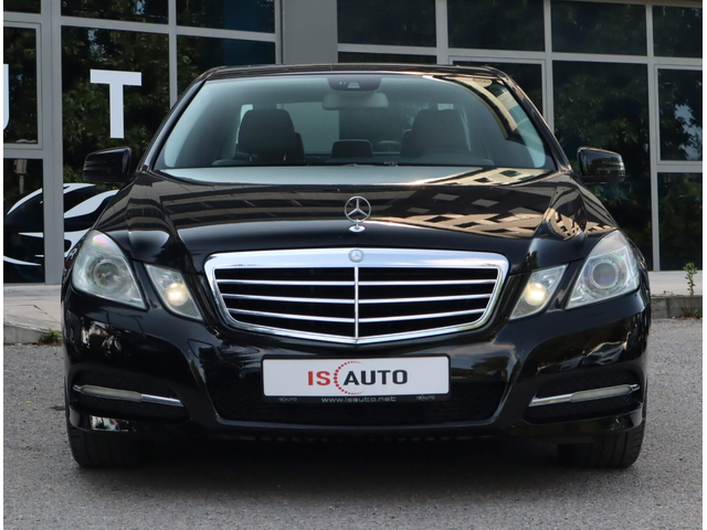 Mercedes E220 CDI/Avantgard/Подгрев/PDC/Навигация/Шибедах - автомобили, коли, обяви за нови и употребявани 1