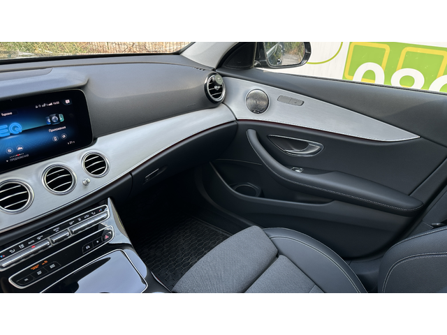 Mercedes-Benz E 300 de от първи собственик - автомобили, коли, обяви за нови и употребявани 25