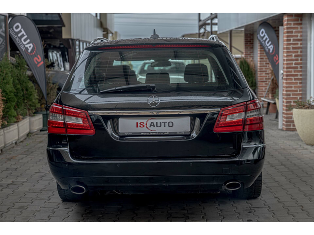 Mercedes E350 Elegance/Lane Assist/Шибедах/BiXenon/КруизКонтрол/ - автомобили, коли, обяви за нови и употребявани 3