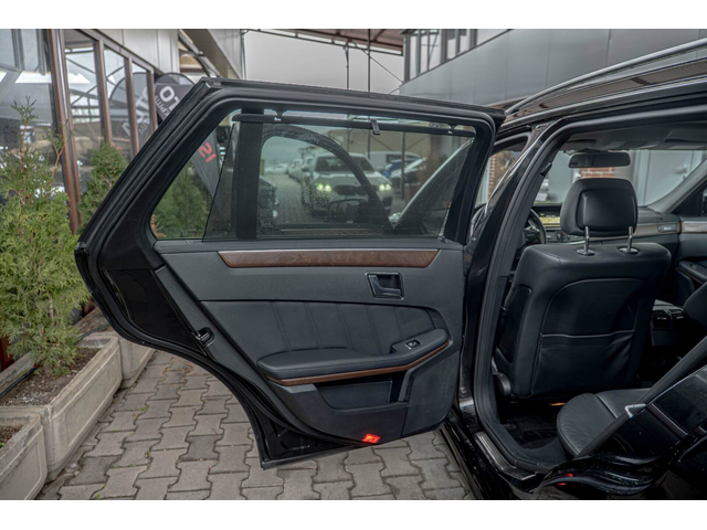 Mercedes E350 Elegance/Lane Assist/Шибедах/BiXenon/КруизКонтрол/ - автомобили, коли, обяви за нови и употребявани 8