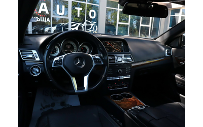 Mercedes E400 4Matic/AMG/Coupe/Harman Kardon/Panorama/Memory/Камера - автомобили, коли, обяви за нови и употребявани 6