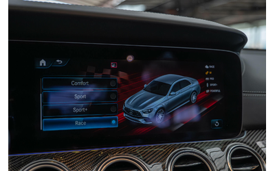 Mercedes E63 AMG S/4M+ /Burmester/HuD/SpeedShift/360Камера/Карбон - автомобили, коли, обяви за нови и употребявани 12