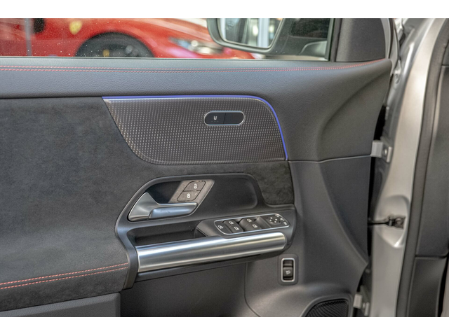 Mercedes EQA 300/4Matic/Advanced Plus/Ambient/MBUX/Камера - автомобили, коли, обяви за нови и употребявани 7