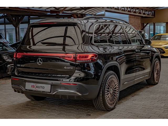 Mercedes EQB 300/4Matic/AMG/Edition/Ambient/MBUX/Камера 360 - автомобили, коли, обяви за нови и употребявани 5