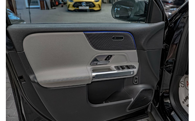 Mercedes EQB 300/4Matic/AMG/Edition/Ambient/MBUX/Камера 360 - автомобили, коли, обяви за нови и употребявани 7