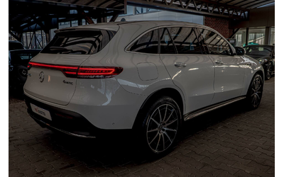 mercedes-eqc-400-4matic-hud-burmester-amg-kamera-360-parfyum - 5