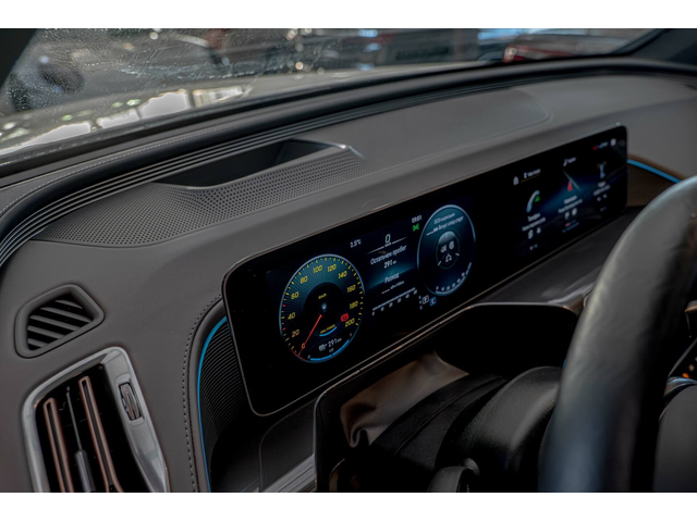 Mercedes EQC 400/4Matic/HuD/Burmester/AMG/Камера 360/Парфюм/ - автомобили, коли, обяви за нови и употребявани 9