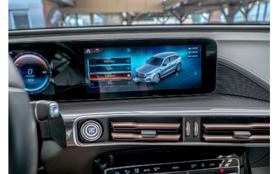 Mercedes EQC 400/4Matic/MultiBeam/MBUX/Dynamic Select/Подгрев - автомобили, коли, обяви за нови и употребявани 9